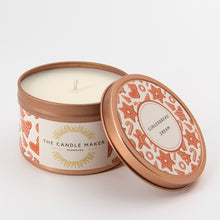 Load image into Gallery viewer, gingerbread soy wax candle fom the candle maker uk

